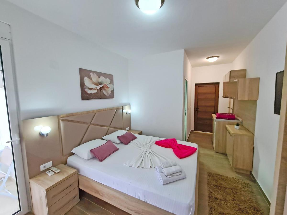 Apartments Amar อุลซิน ภายนอก รูปภาพ