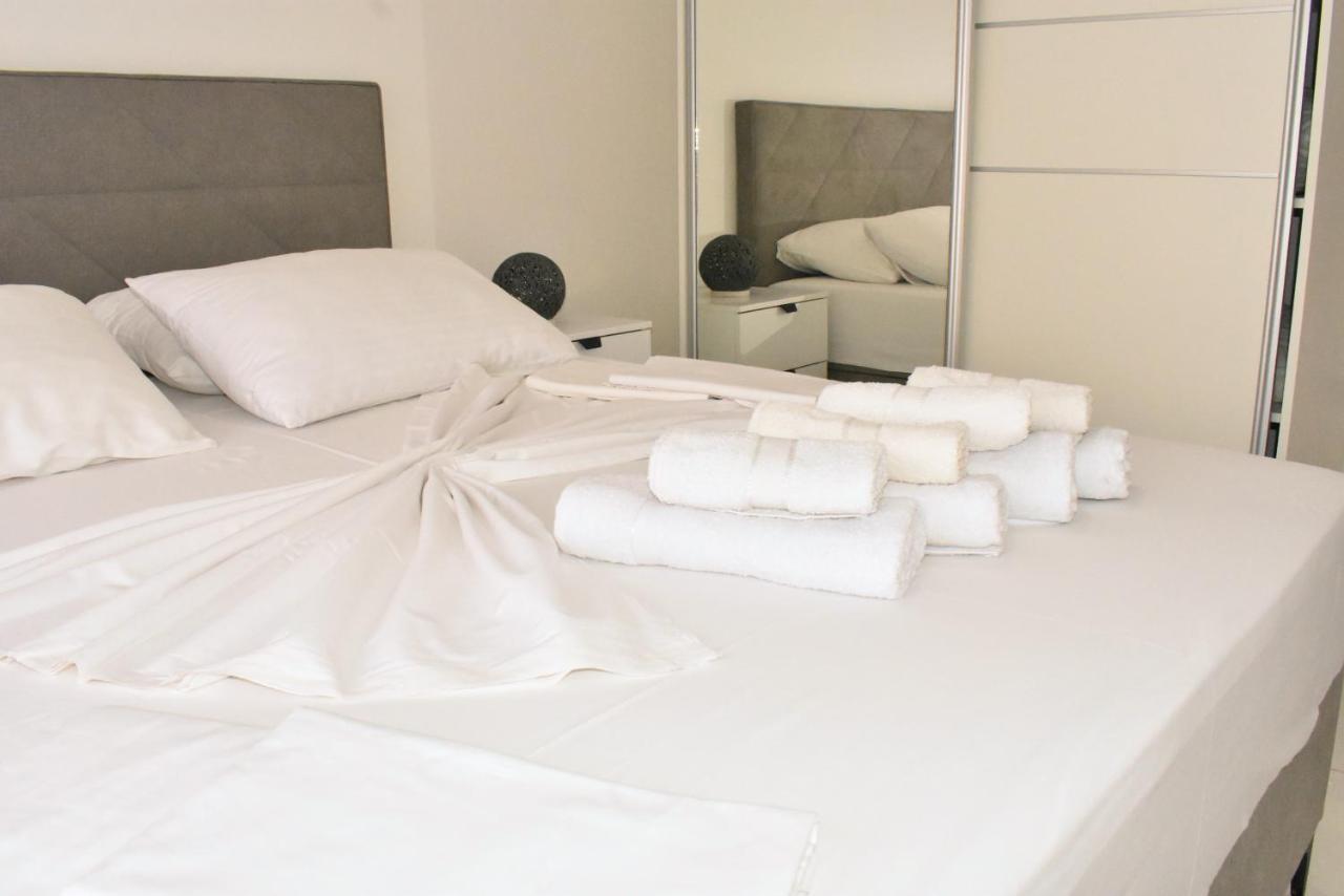 Apartments Amar อุลซิน ภายนอก รูปภาพ