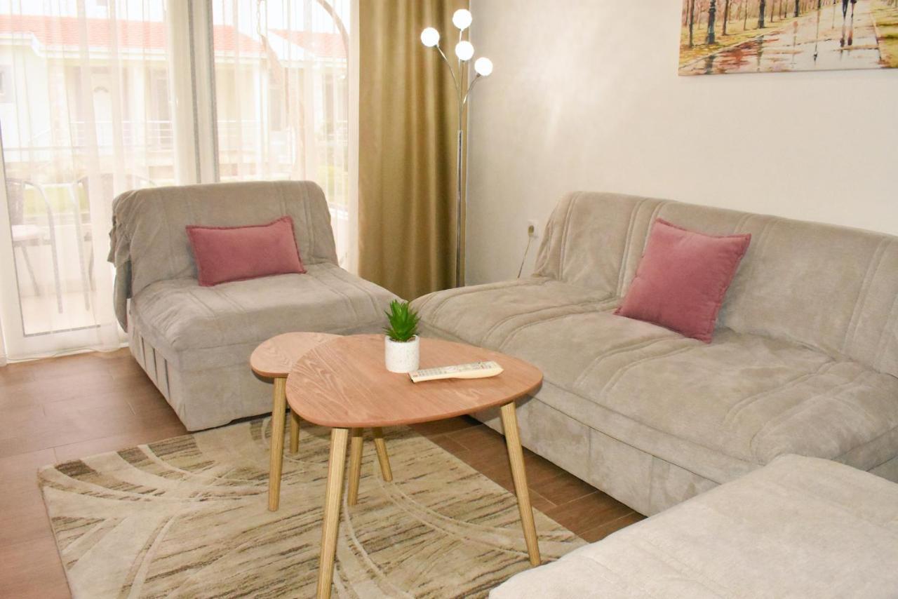Apartments Amar อุลซิน ภายนอก รูปภาพ